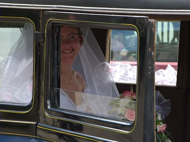 Karine dans la voiture &agrave; la mairie